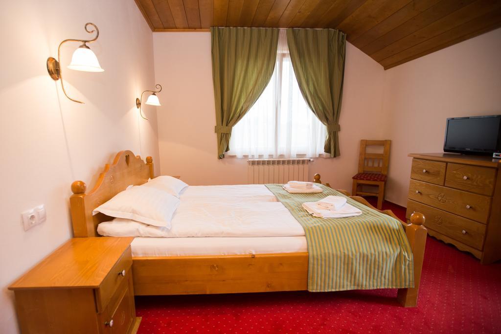Pensiunea Sureanu Tău Bistra Zewnętrze zdjęcie